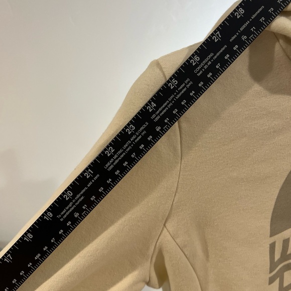 The North Face Trivert Pullover Hoodie beige front pouch pocket women size M - Picture 11 of 16